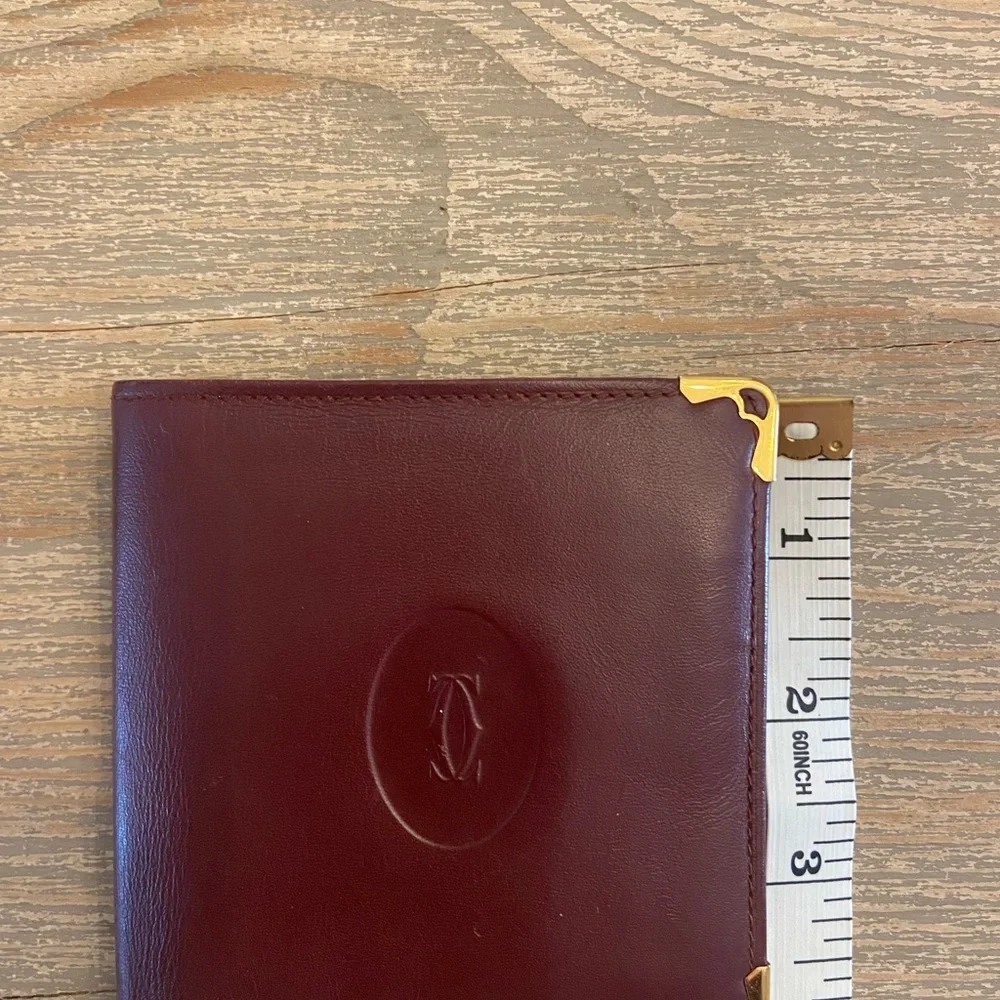AUTHENTIC!! CARTIER Burgandy Calfskin Leather Wallet. luxury